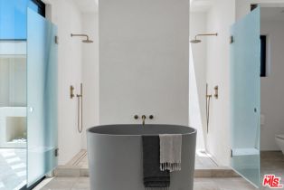 Single Family Residence, 4046 Shadyglade ave, Studio City, CA 91604 - 15