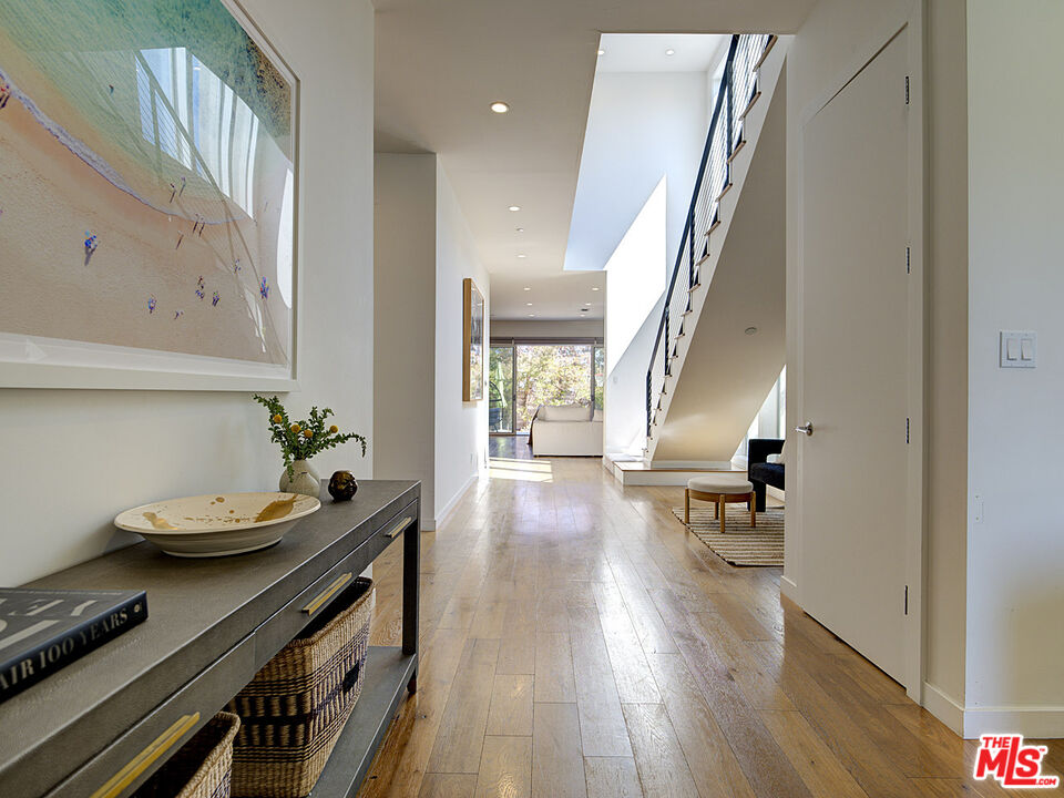 Single Family Residence, 11954 Lucile st, Culver City, CA 90230 - 1