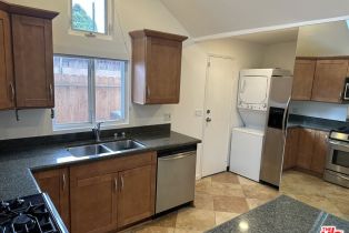 , 2454 Penmar, Venice, CA 90291 - 41