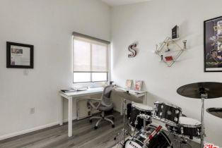 Condominium, 4477 Woodman ave, Sherman Oaks, CA 91423 - 14