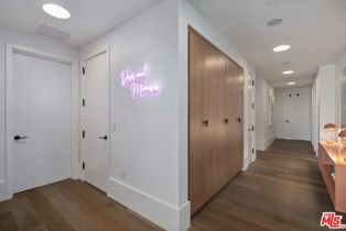 Condominium, 8420 Sunset blvd, West Hollywood , CA 90069 - 38