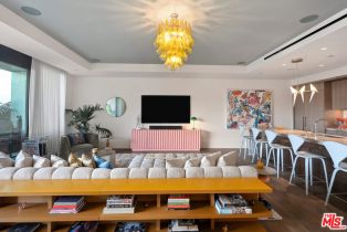 Condominium, 8420 Sunset blvd, West Hollywood , CA 90069 - 7