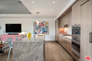 Condominium, 8420 Sunset blvd, West Hollywood , CA 90069 - 13