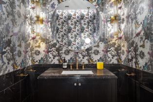 Condominium, 8420 Sunset blvd, West Hollywood , CA 90069 - 37