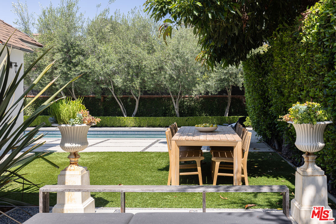 Single Family Residence, 12044 Pacoima ct, Studio City, CA 91604 - 1