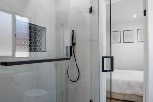 Single Family Residence, 6610 Farralone ave, Woodland Hills, CA 91303 - 12