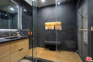 Single Family Residence, 6610 Farralone ave, Woodland Hills, CA 91303 - 13