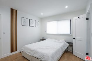 Single Family Residence, 6610 Farralone ave, Woodland Hills, CA 91303 - 10