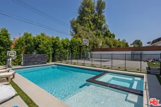 Single Family Residence, 6610 Farralone ave, Woodland Hills, CA 91303 - 14
