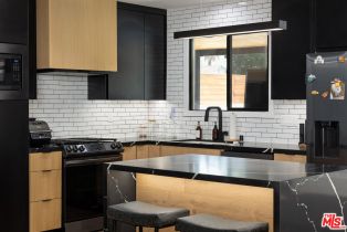 Single Family Residence, 6610 Farralone ave, Woodland Hills, CA 91303 - 23