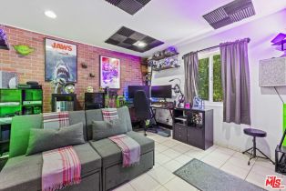 Single Family Residence, 21683 Wo He Lo trl, Chatsworth, CA 91311 - 2