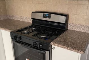 , 15013 Hartsook st, Sherman Oaks, CA 91403 - 7