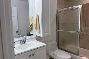 , 15011 Hartsook st, Sherman Oaks, CA 91403 - 15