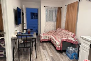 , 15011 Hartsook st, Sherman Oaks, CA 91403 - 8