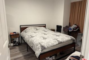 , 15011 Hartsook st, Sherman Oaks, CA 91403 - 9