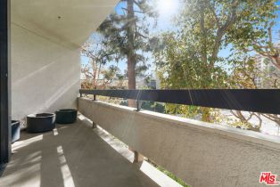 Condominium, 2102 Century Park ln, Westwood, CA 90067 - 15