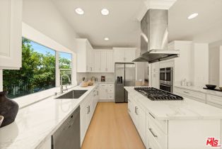 Single Family Residence, 22248 Cairnloch st, Calabasas, CA 91302 - 15