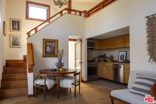 Single Family Residence, 734 Milwood ave, Venice, CA 90291 - 2