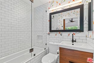 Condominium, 2500 Abbot Kinney blvd, Venice, CA 90291 - 17