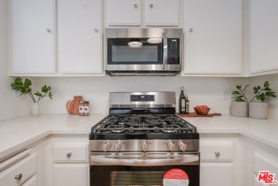 Condominium, 1655 Greenfield ave, Westwood, CA 90025 - 18