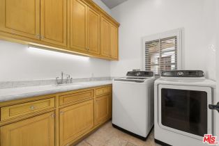 Single Family Residence, 4923 Amigo ave, Tarzana, CA 91356 - 32