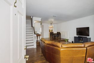 Condominium, 10229 Variel ave, Chatsworth, CA 91311 - 3