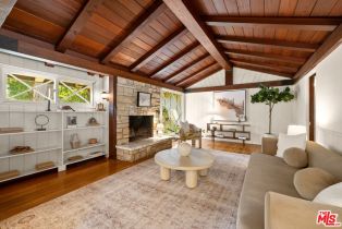 Single Family Residence, 21315 Ibanez ave, Woodland Hills, CA 91364 - 4