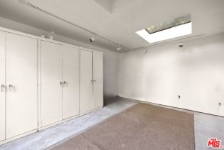 Single Family Residence, 21315 Ibanez ave, Woodland Hills, CA 91364 - 26