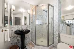 Single Family Residence, 21315 Ibanez ave, Woodland Hills, CA 91364 - 22