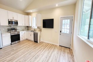 , 3903 Woodcliff rd, Sherman Oaks, CA 91403 - 11