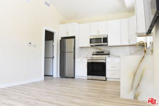 , 3903 Woodcliff rd, Sherman Oaks, CA 91403 - 3