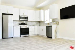 , 3903 Woodcliff rd, Sherman Oaks, CA 91403 - 4