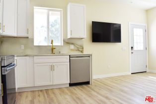 , 3903 Woodcliff rd, Sherman Oaks, CA 91403 - 5