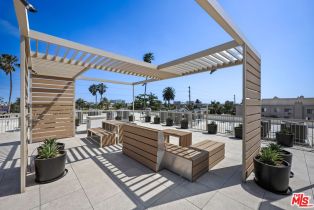 , 1600 Venice blvd, Venice, CA 90291 - 2