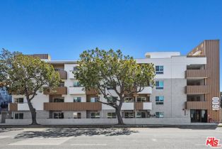 , 1600 Venice blvd, Venice, CA 90291 - 3