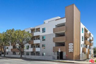 , 1600 Venice blvd, Venice, CA 90291 - 4