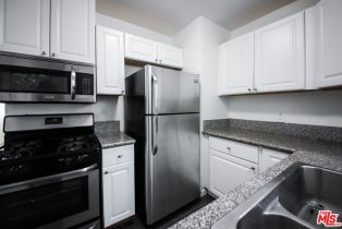 Residential Income, 2200 Penmar ave, Venice, CA 90291 - 9