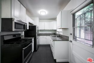 Residential Income, 2200 Penmar ave, Venice, CA 90291 - 8