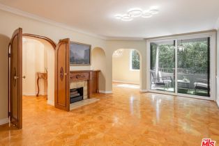 Condominium, 8455 Fountain ave, West Hollywood , CA 90069 - 9