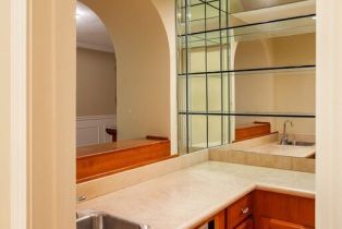 Condominium, 8455 Fountain ave, West Hollywood , CA 90069 - 13