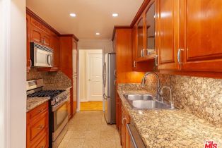 Condominium, 8455 Fountain ave, West Hollywood , CA 90069 - 16