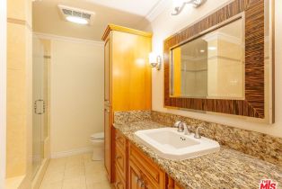 Condominium, 8455 Fountain ave, West Hollywood , CA 90069 - 26