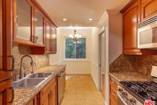 Condominium, 8455 Fountain ave, West Hollywood , CA 90069 - 15