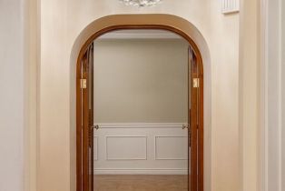 Condominium, 8455 Fountain ave, West Hollywood , CA 90069 - 8