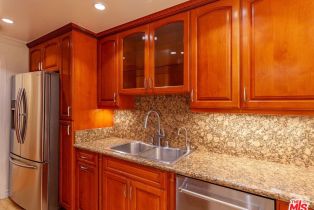 Condominium, 8455 Fountain ave, West Hollywood , CA 90069 - 18