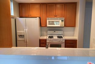 , 13075 PACIFIC PROMENADE, Playa Vista, CA 90094 - 4