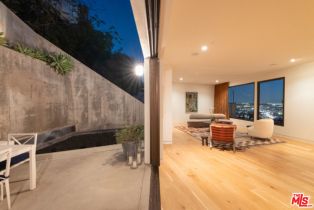 , 8465 Franklin ave, West Hollywood , CA 90069 - 4