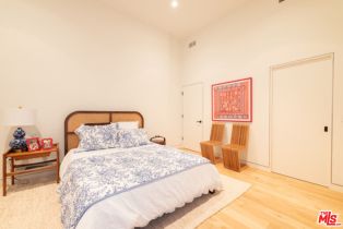 , 8465 Franklin ave, West Hollywood , CA 90069 - 20