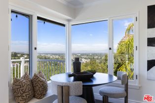 Single Family Residence, 3819 Sunswept dr, Studio City, CA 91604 - 4