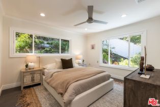 Single Family Residence, 3819 Sunswept dr, Studio City, CA 91604 - 8